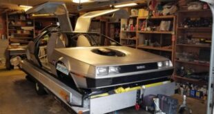 Delorean hovercraft caught in the wild in san francisco