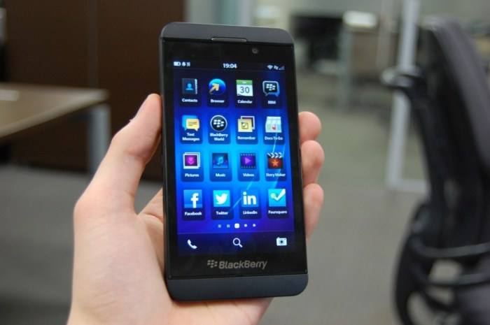Blackberry z10 review